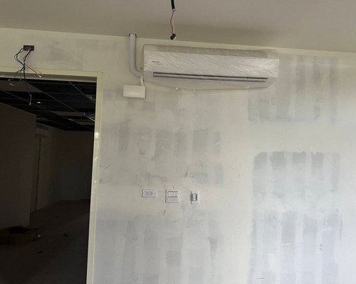 台中清水商用空調安裝, 台中清水托嬰中心冷氣安裝, 台中清水冷氣管線配合室內設計修改, 台中清水冷氣新機安裝, 台中清水大型場所冷氣安裝, 台中清水舊屋更換新冷氣, 台中清水冷氣安裝, 台中清水裝冷氣, 台中清水買冷氣, 台中清水安裝冷氣, 台中清水維修冷氣, 台中清水保養冷氣, 台中清水空調維修, 台中清水空調安裝工程, 台中清水冷氣買賣